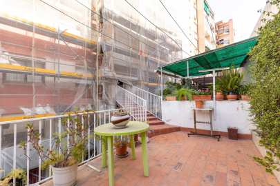 Acollidor pis amb terrassa, al costat de l'ambulatori -25