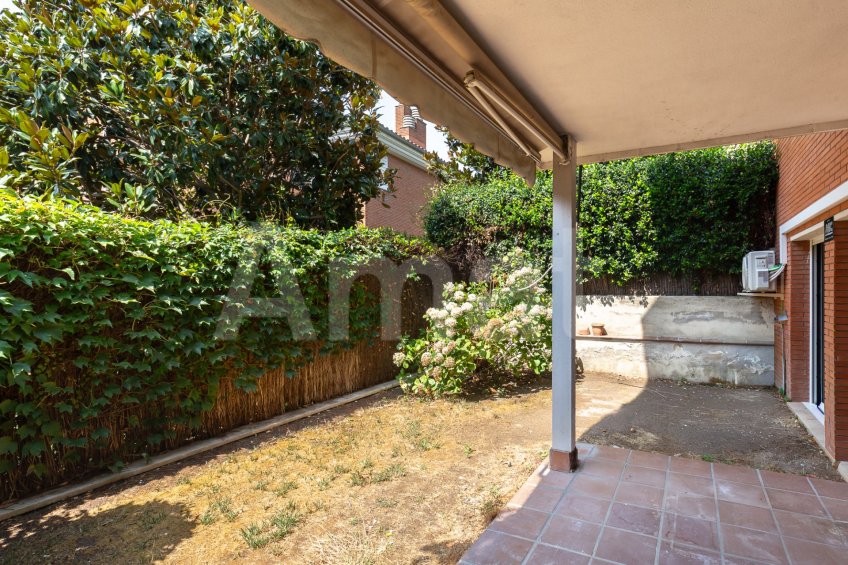 Refurbished fround-floor flat with a large terraces, in Parc Central -6