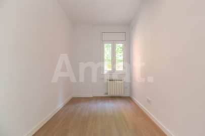 Refurbished fround-floor flat with a large terraces, in Parc Central -12