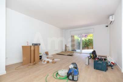 Refurbished fround-floor flat with a large terraces, in Parc Central -23