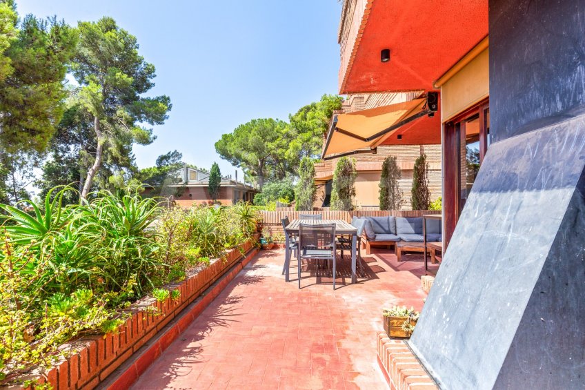 Exclusiva planta baixa amb terrasses a Sant Just Park -34
