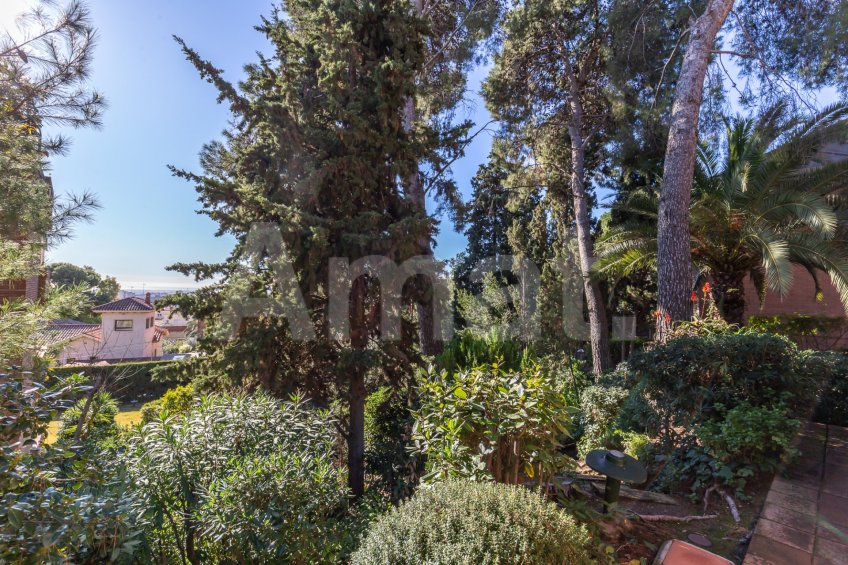Exclusiva planta baixa amb terrasses a Sant Just Park -45