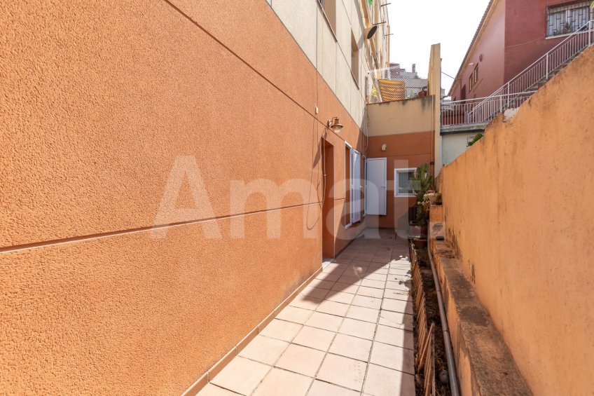 Planta baja con gran terraza y vistas, en La Miranda -34