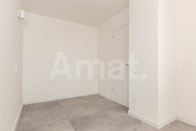 Groundfloor with garden to enjoy and live in -18