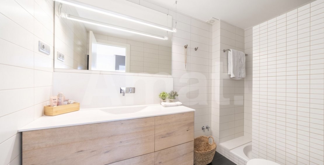 Exclusiva casa adossada cantonera amb jardí privat a Sant Just Desvern -14