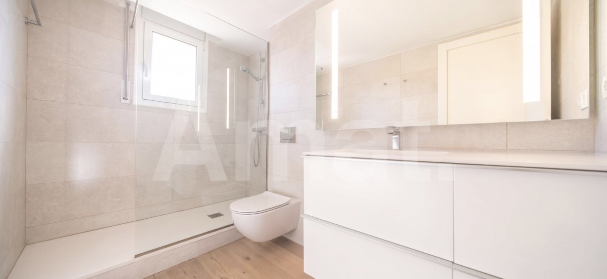 Exclusiva casa adossada cantonera amb jardí privat a Sant Just Desvern -19