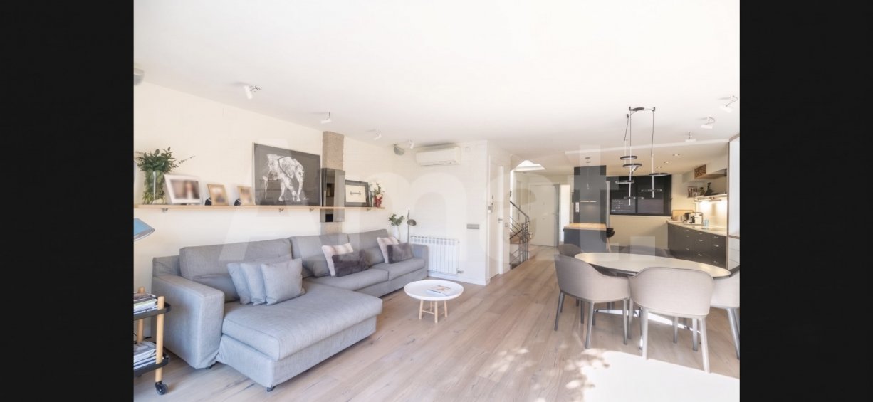 Exclusiva casa adossada cantonera amb jardí privat a Sant Just Desvern -6