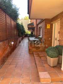 Exclusiva casa adossada cantonera amb jardí privat a Sant Just Desvern -21