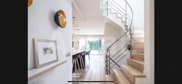 Exclusiva casa adossada cantonera amb jardí privat a Sant Just Desvern -8