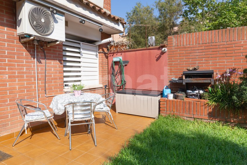 Magnífica planta baixa dúplex amb jardí, en una de les millors zones -17