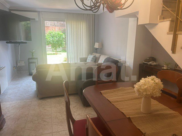 Magnificent Corner Ground Floor Duplex with Private Garden -2