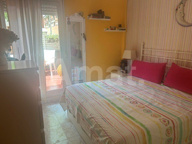 Magnificent Corner Ground Floor Duplex with Private Garden -5