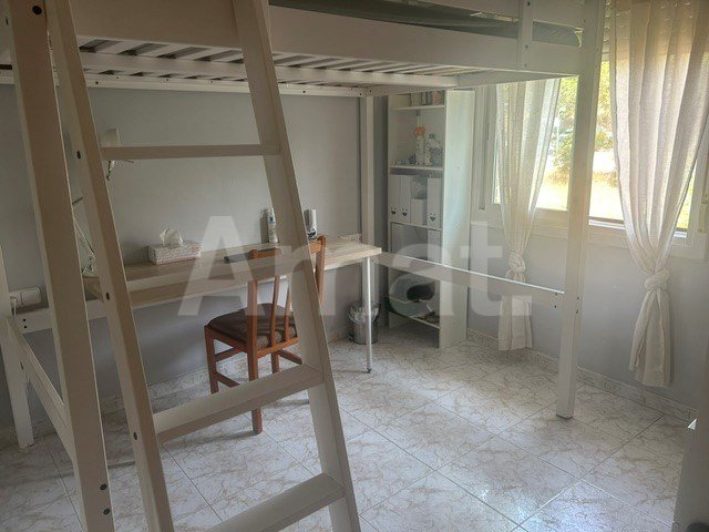 Magnificent Corner Ground Floor Duplex with Private Garden -8