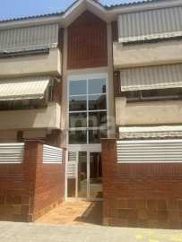 Magnificent Corner Ground Floor Duplex with Private Garden -13