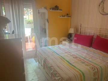 Magnificent Corner Ground Floor Duplex with Private Garden -5