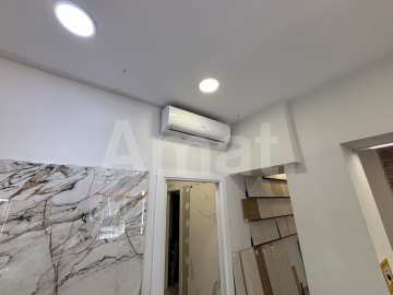 Commercial Premises of 92 sqm, Fully Refurbished and Ready for Business -13