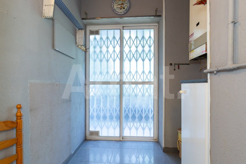 Bright apartment with balcony, in La Barceloneta, close to the sea -15