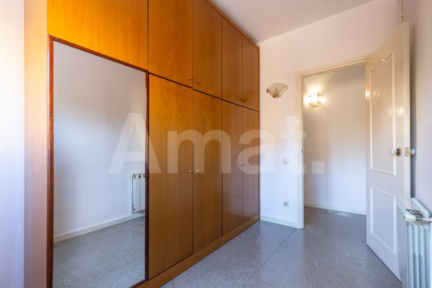 Bright apartment with balcony, in La Barceloneta, close to the sea -19
