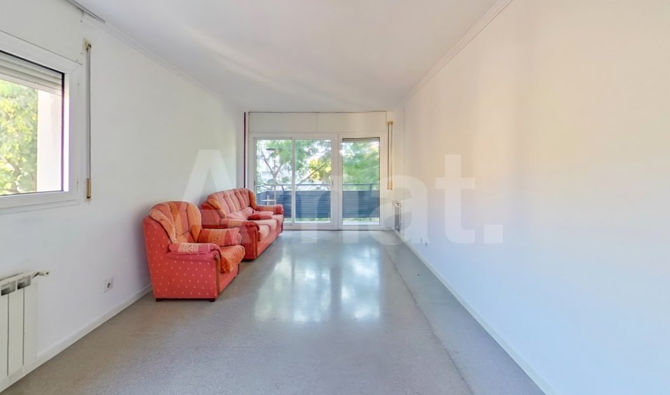 Bright apartment with balcony, in La Barceloneta, close to the sea -5