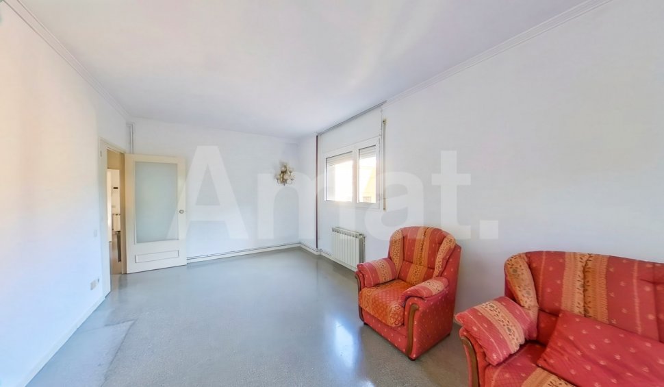 Bright apartment with balcony, in La Barceloneta, close to the sea -6