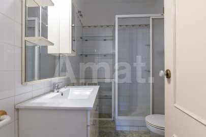 Bright apartment with balcony, in La Barceloneta, close to the sea -24
