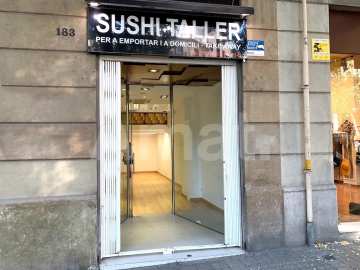 Local en calle Valencia -9