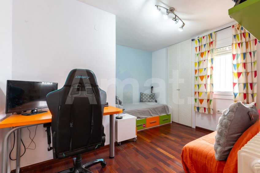 Àtic de 4 habitacions amb espectaculars vistes -29