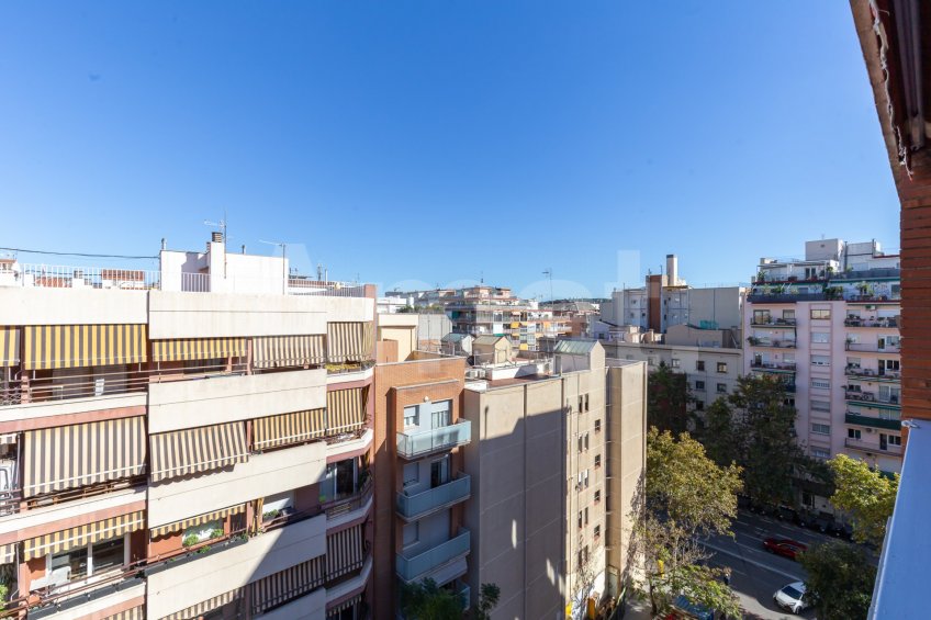 Pis alt i exterior a Les Corts -12