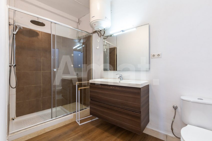 Bright 3-bedroom apartment in Segle XX -15