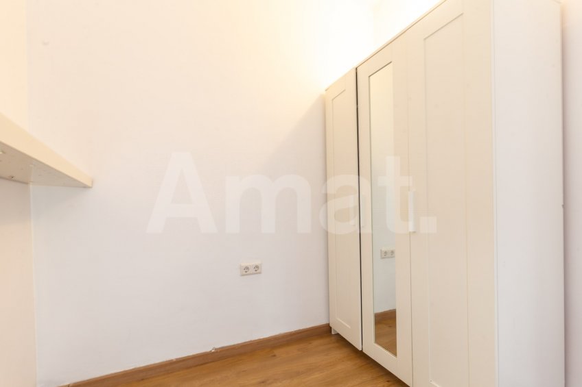 Bright 3-bedroom apartment in Segle XX -21