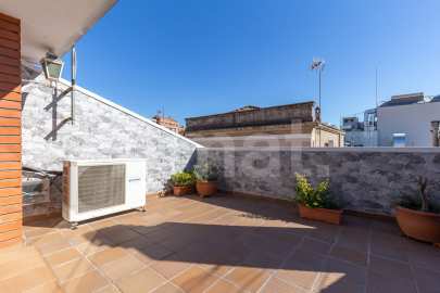 AMAT IMMOBILIARIS ofrece esta espectacular casa adosada en pleno centro de Rubí -37