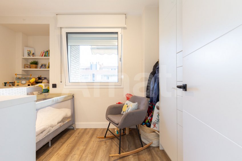 Duplex fully refurbished in one of the best areas in town -27