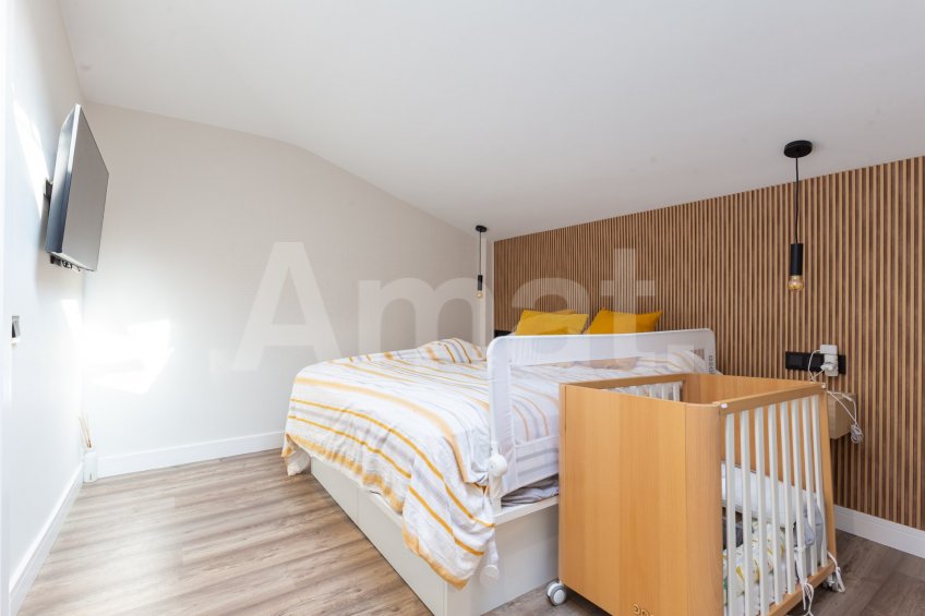 Duplex fully refurbished in one of the best areas in town -32