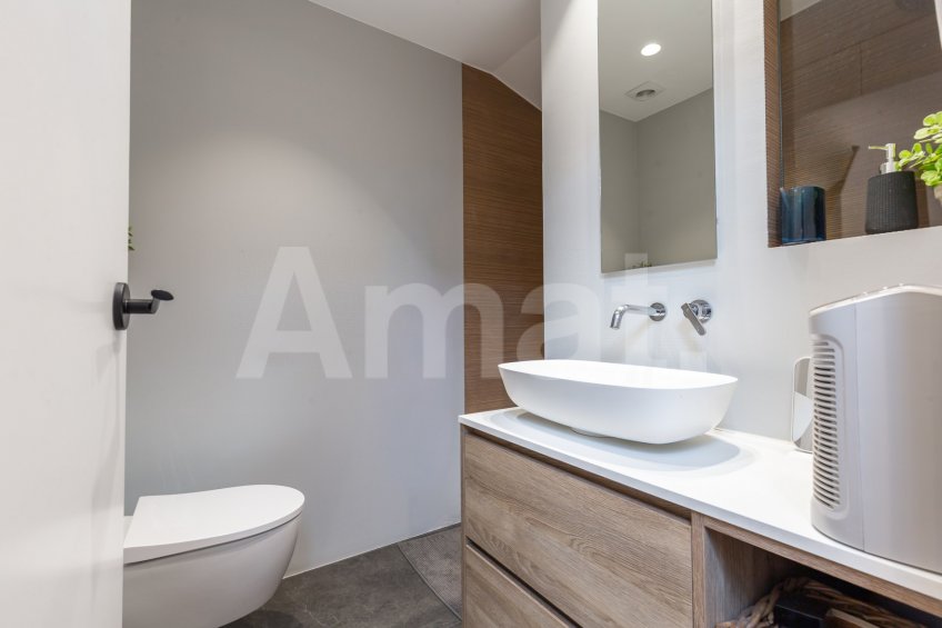 Duplex fully refurbished in one of the best areas in town -34