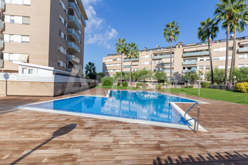 Duplex fully refurbished in one of the best areas in town -41