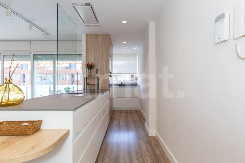 Duplex fully refurbished in one of the best areas in town -5