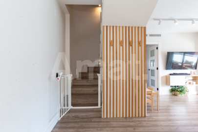 Duplex fully refurbished in one of the best areas in town -12