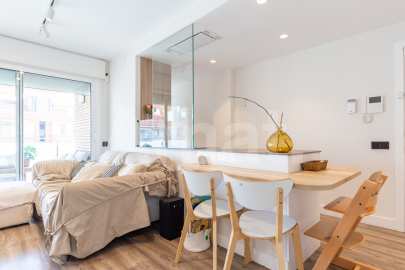 Duplex fully refurbished in one of the best areas in town -13