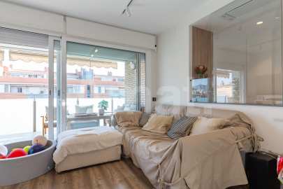 Duplex fully refurbished in one of the best areas in town -15