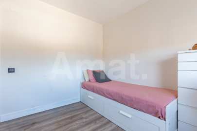 Duplex fully refurbished in one of the best areas in town -24