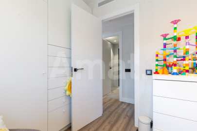 Duplex fully refurbished in one of the best areas in town -29