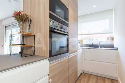 Duplex fully refurbished in one of the best areas in town -7