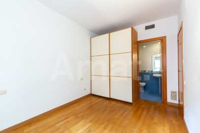 Sunny apartment with terrace, in Sants-Badal -20