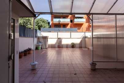 Piso con espectacular terraza de 70 m² en finca de 2005 -21