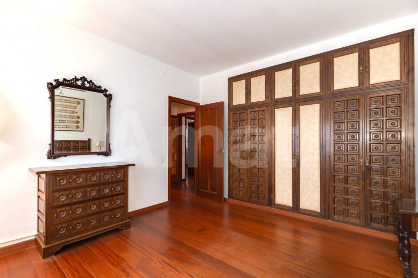 Casa amb gran terreny, i vistes a Mas Roig -15