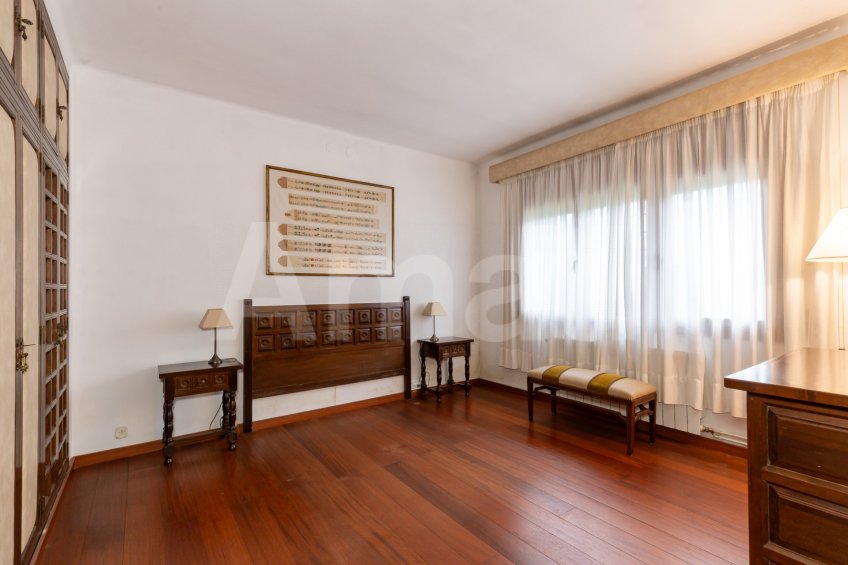 Casa amb gran terreny, i vistes a Mas Roig -16