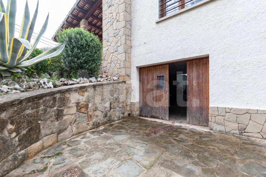 Casa amb gran terreny, i vistes a Mas Roig -31