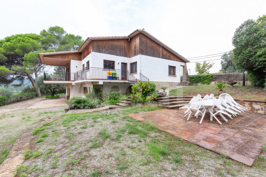 Casa amb gran terreny, i vistes a Mas Roig -38