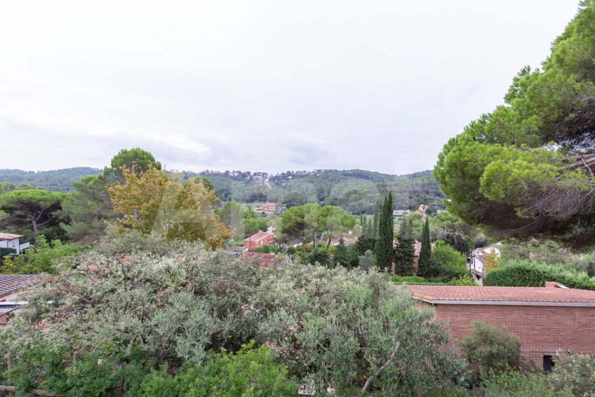 Casa amb gran terreny, i vistes a Mas Roig -42