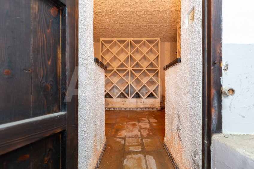 Casa amb gran terreny, i vistes a Mas Roig -46